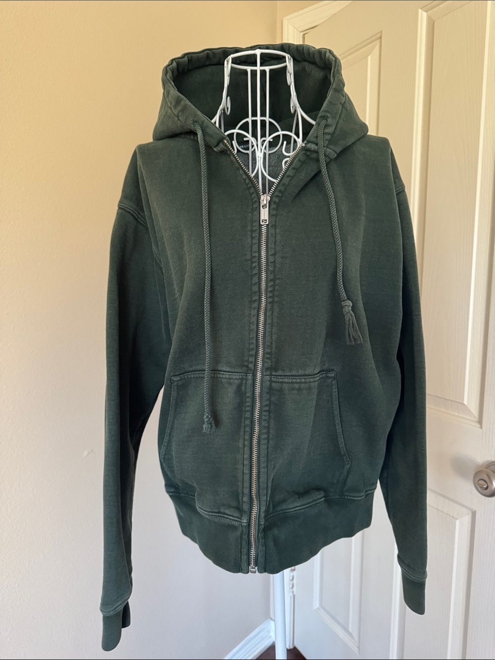 Brandie Melville Dark Green Full-Zip Hooded Sweatshirt